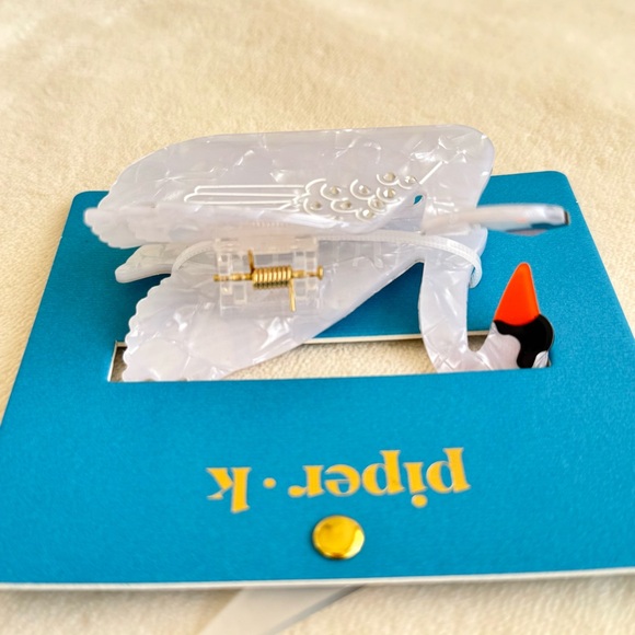 Piper K White Swan Hair Claw Clip - Picture 3 of 3